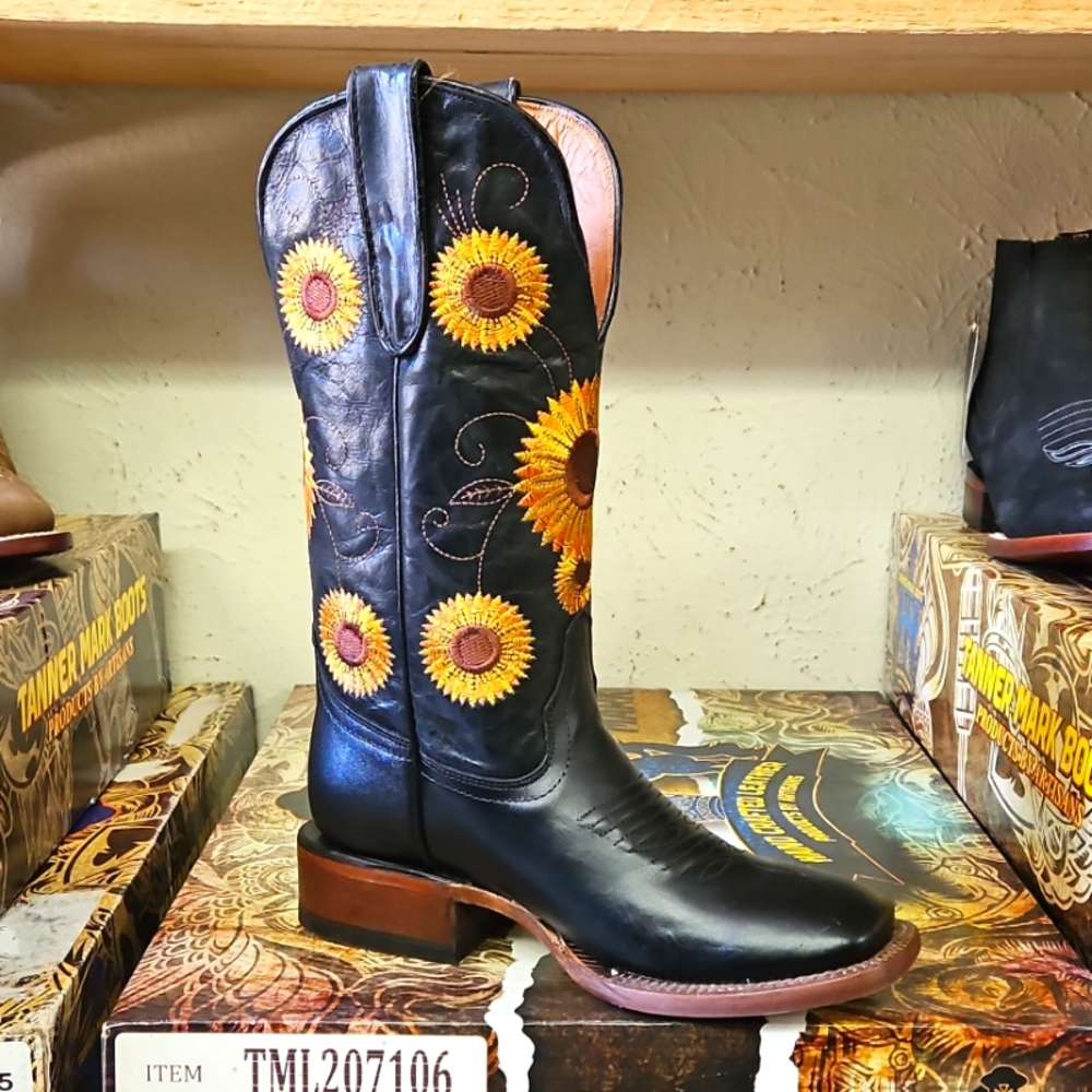 Women's western boots